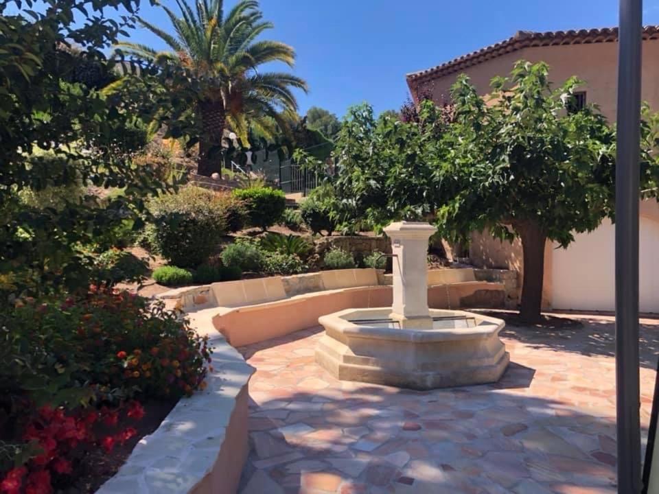 10 A 12 Pers Famille Amateurs Randonnee Boulouris Panorama Saint Raphael Tennis Piscine Partage Ngoại thất bức ảnh
